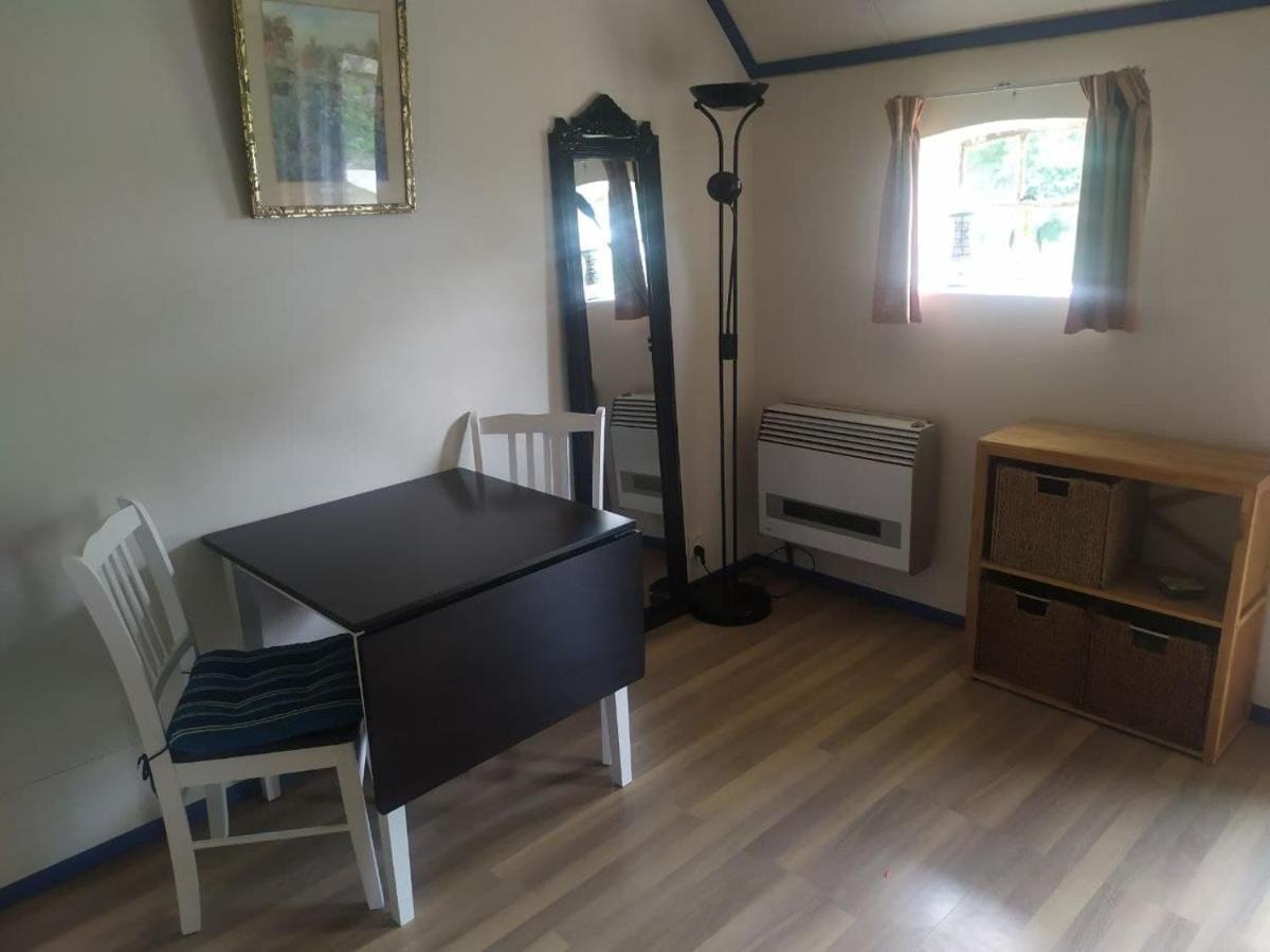דירות Logeerruimte In Gerenoveerde Boerderij In Wachtum מראה חיצוני תמונה